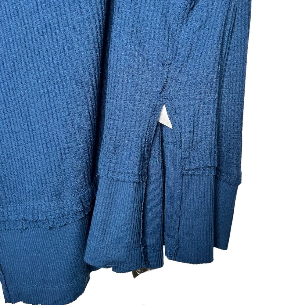 Women's Blue Ribbed Top - Picture 7 of 9